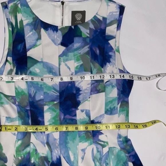 Vince Camuto Dress, Size 4, Great for a summer party! - Picture 7 of 8